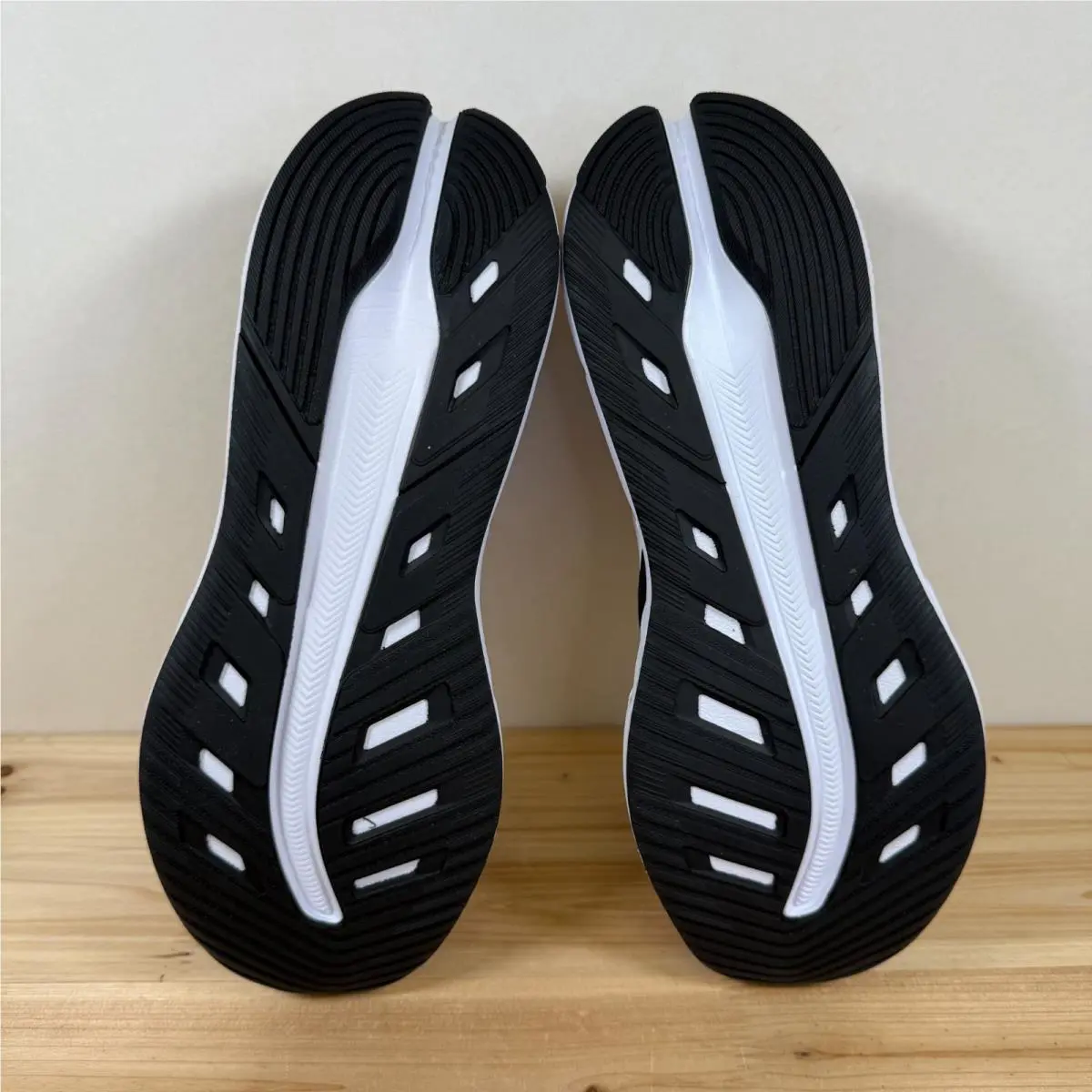 Adidas shoes - adidas Questar 3 - Questar - ID8738 - Black 6