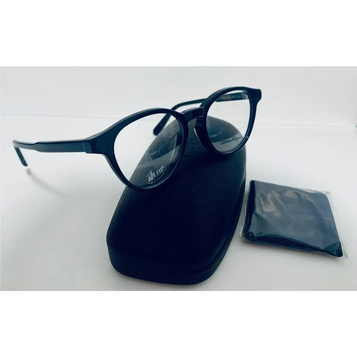 Salvatore Ferragamo SF2821A 001 Black Round Eyeglasses RX 48-17-140 MM
