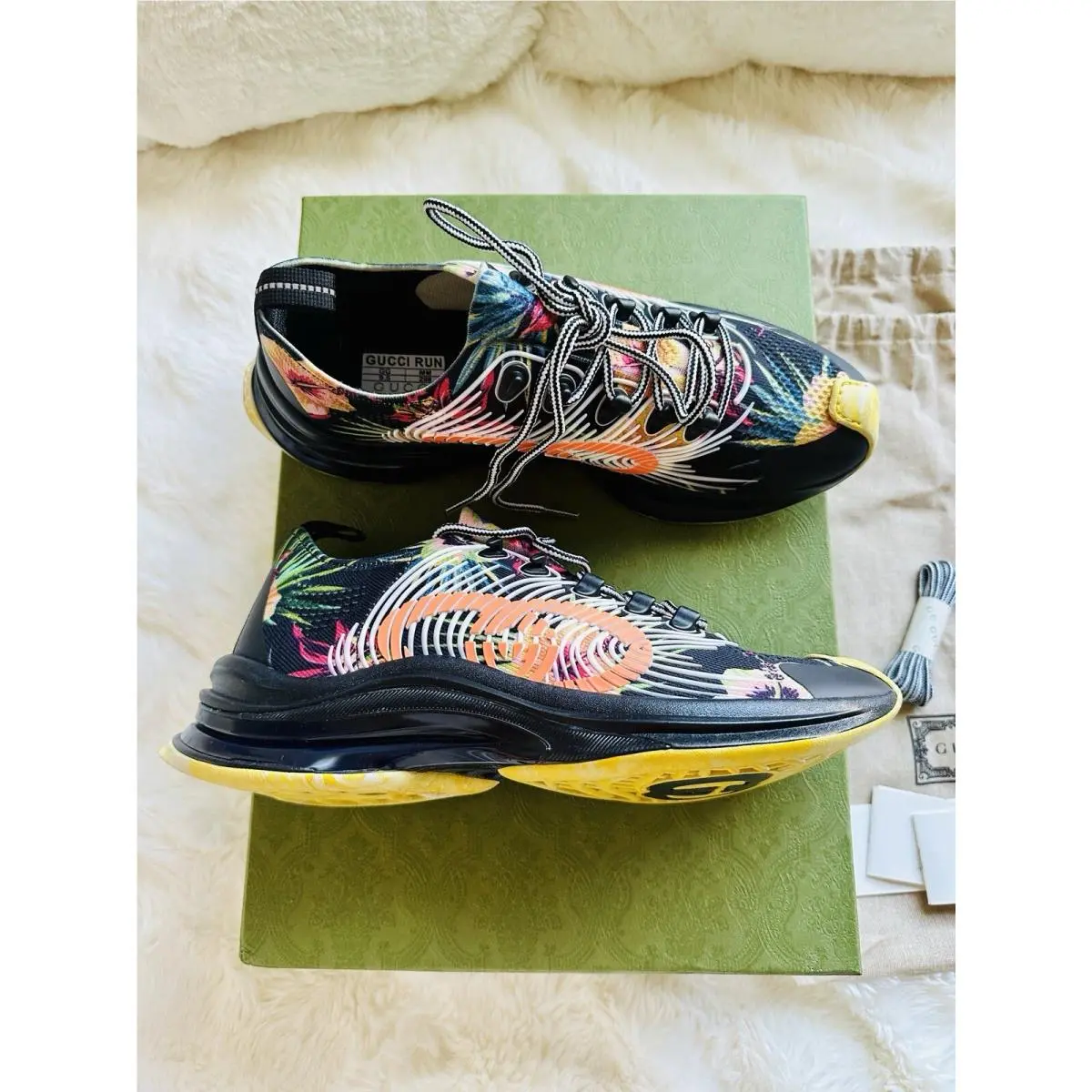 Run Knit Low Top Sneaker Black Floral Print Shoes UK 9.5 US 10 by Gucci