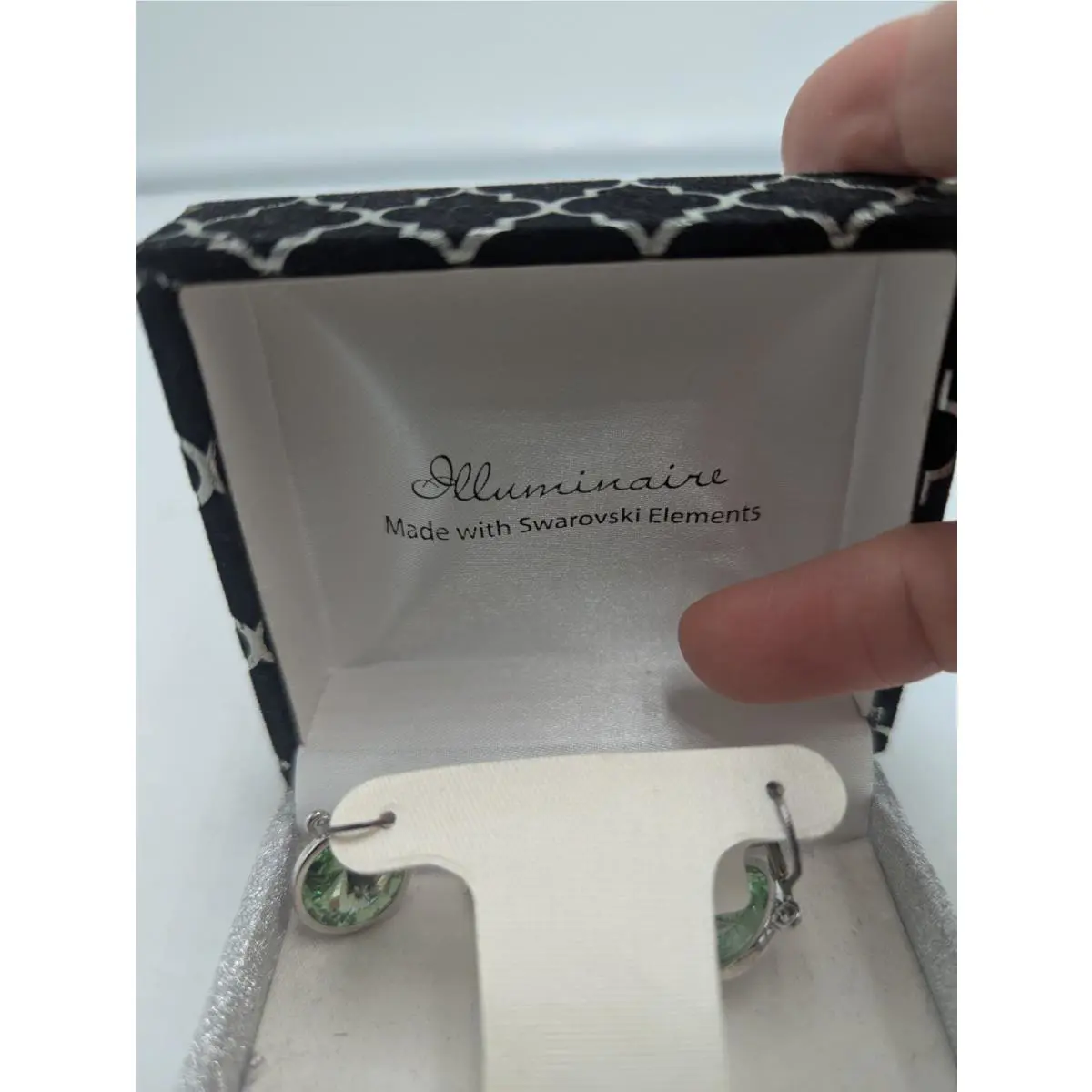 Illuminate Swarovski Elements