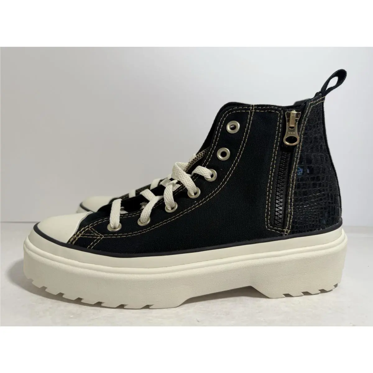 Converse shoes - Converse Chuck Taylor All Star Hi Lugged - A06863C - Black (UPC: 194434305357) 2
