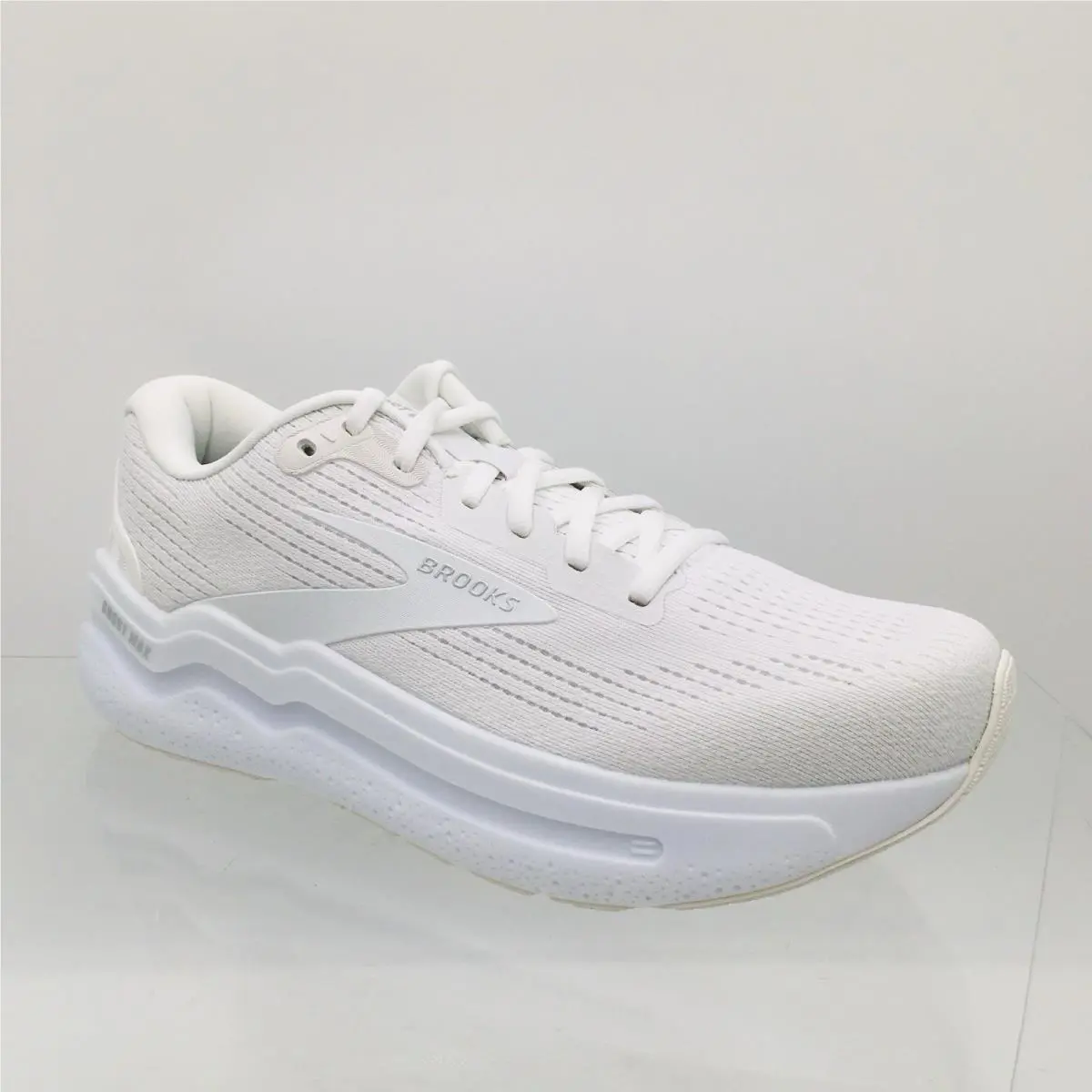 Brooks shoes - Brooks Ghost Max 2 - Ghost Max - 120420 1B 168 - Bright White 10