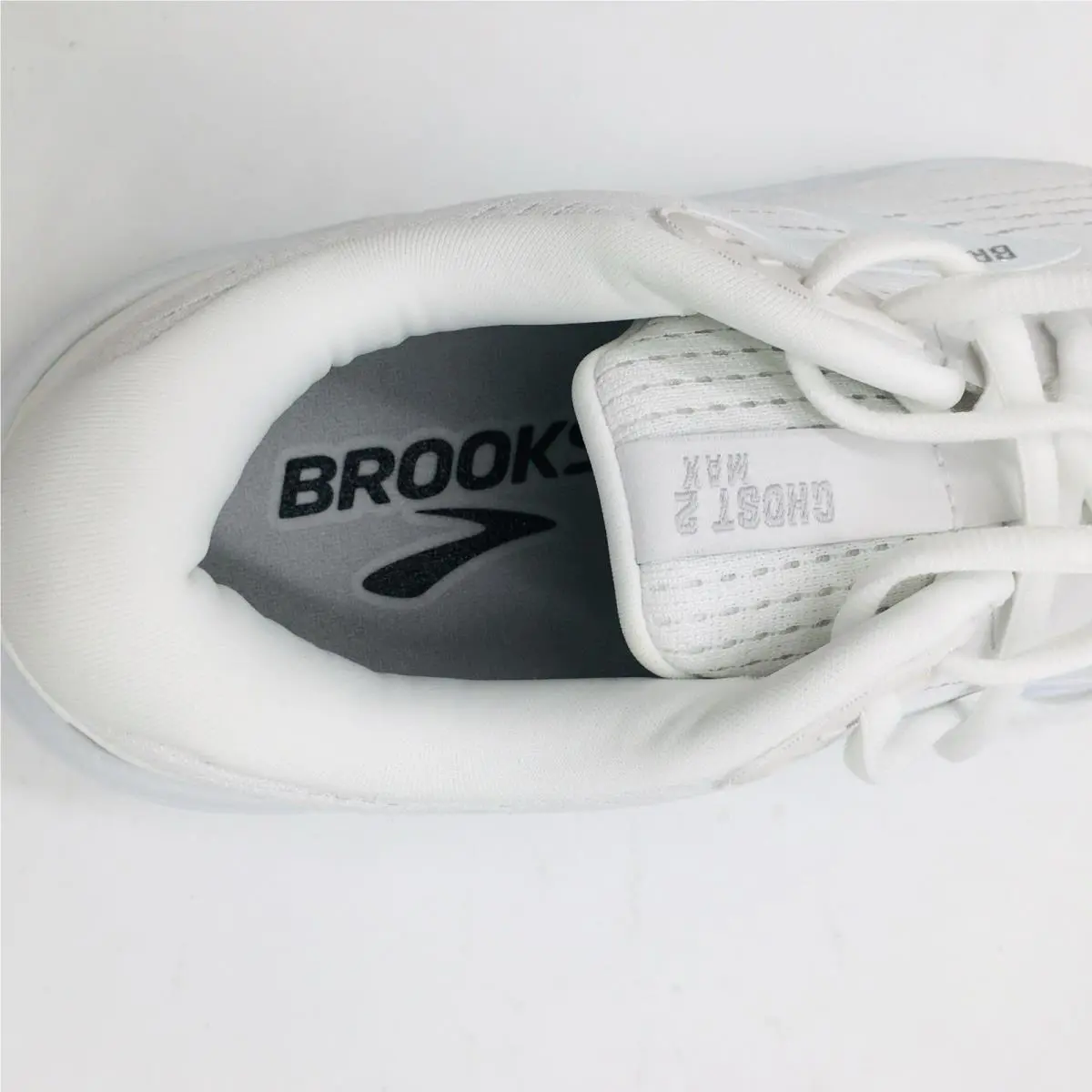 Brooks shoes - Brooks Ghost Max 2 - Ghost Max - 120420 1B 168 - Bright White 12