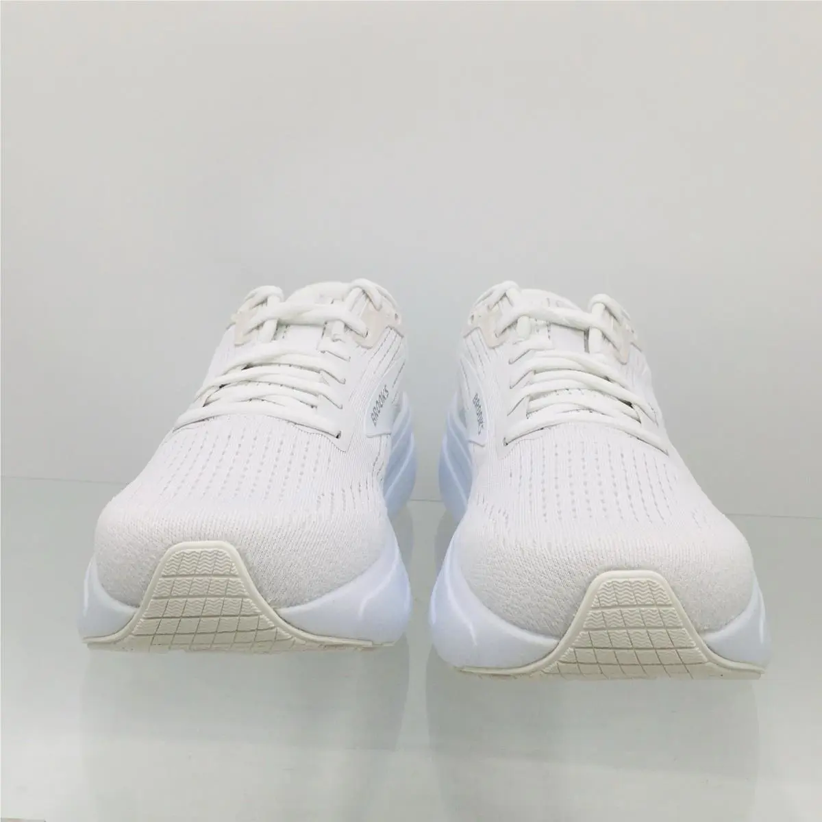 Brooks shoes - Brooks Ghost Max 2 - Ghost Max - 120420 1B 168 - Bright White 5