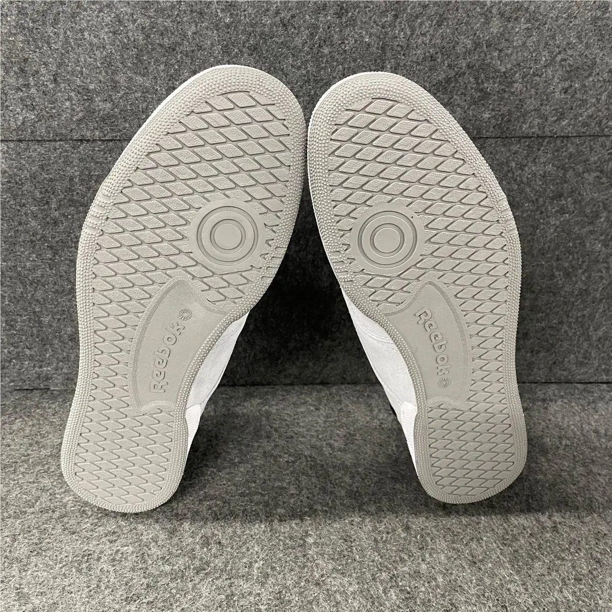 Reebok shoes - vs-171121 - vs-171121 - Gray (UPC: 196471716042) 2