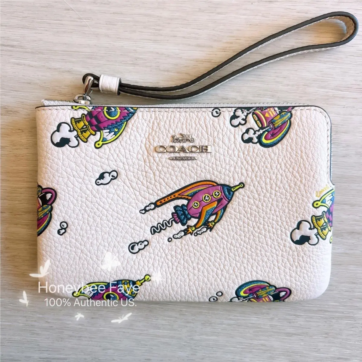 Coach Corner Zip Wristlet CAL72/CW864/C3363/CP483/CN033/CP439/CN755