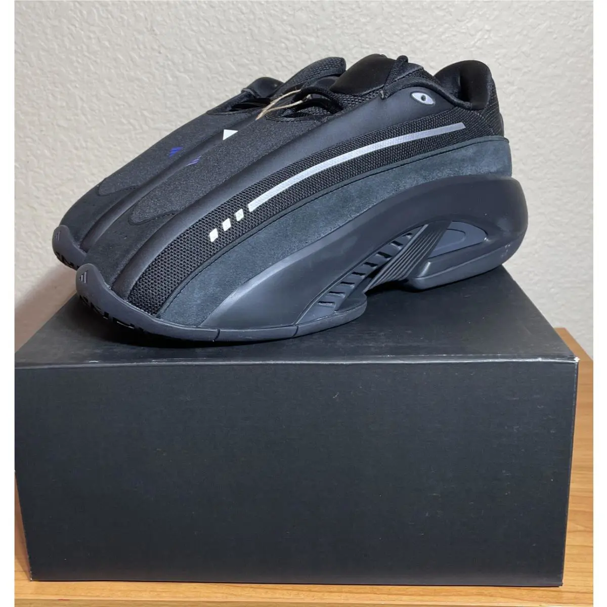 Adidas shoes - adidas Mad IIInfinity - Mad IIInfinity - IG7941 - Black, Manufacturer: Black (UPC: 0196472075049) 1
