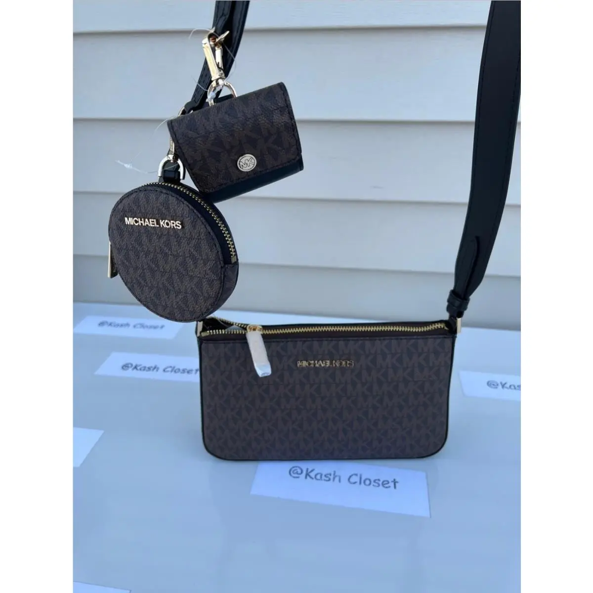 Michael Kors Crossbody Tech Attach with Coin Pouch and Ipod Case