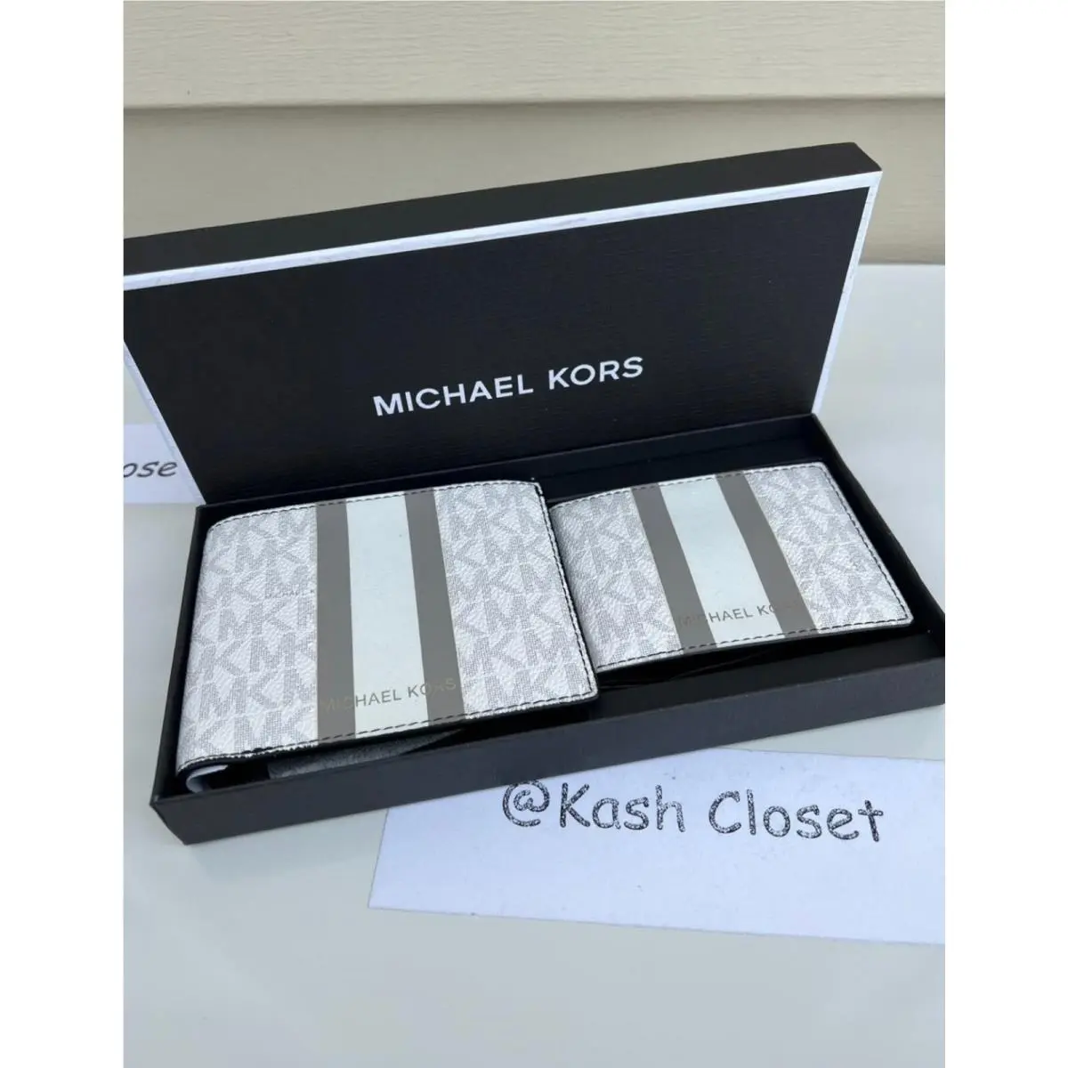 Mens 3 in 1 Wallet Card Case Gift Box Set Bright White/pearl Gry by Michael Kors