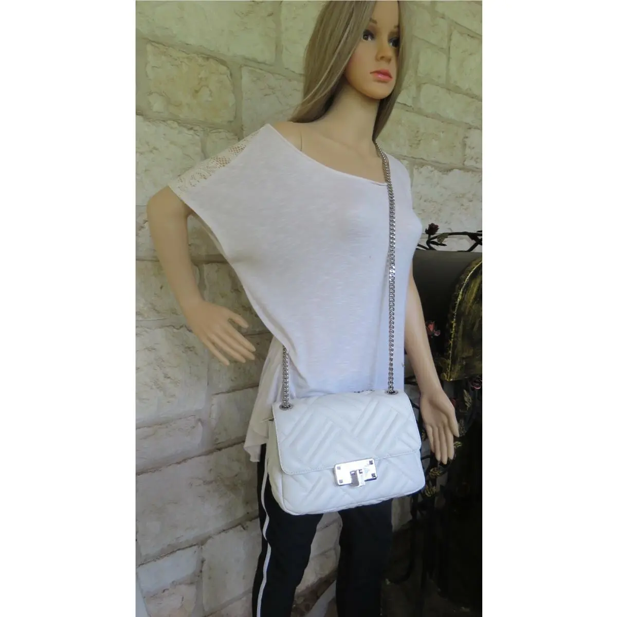 Quilted Chain Leather Shoulder X-body or Bag+wallet Set Dustbag Medium Chain White Convertible Shoulder/X-Body by Michael Kors