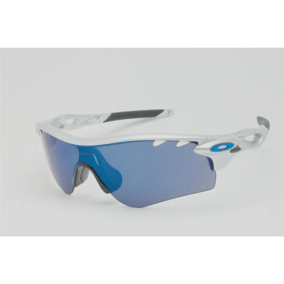 Radarlock Path OO9181 03 Mirrored Sunglasses SIZE:138-00-131 by Oakley