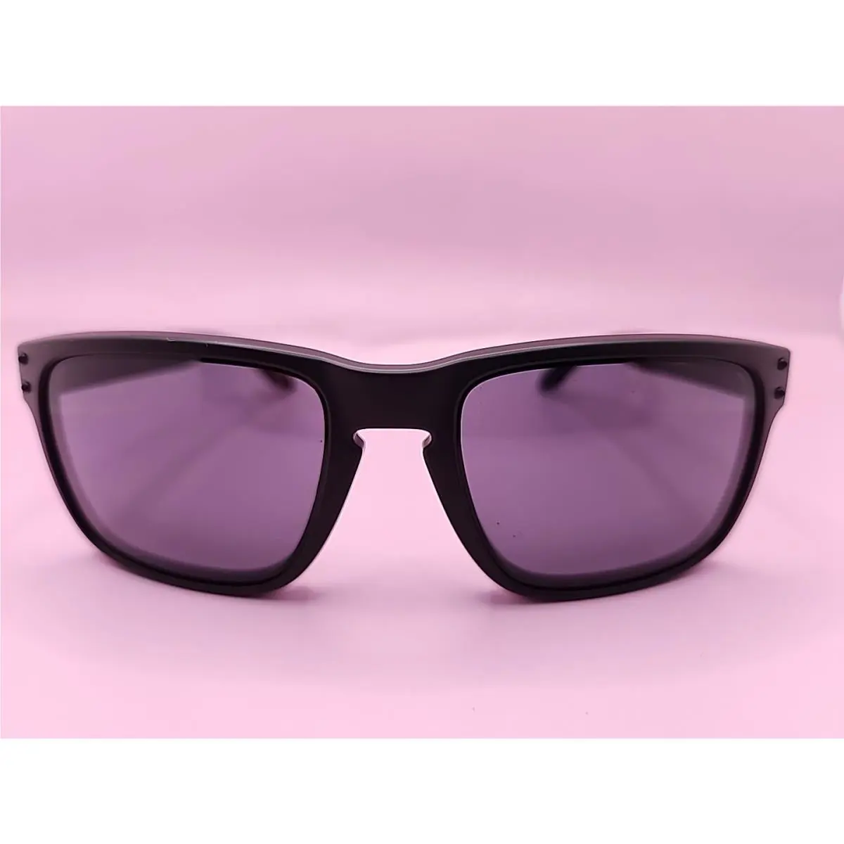 Holbrook 009102-E555 Sunglasses 57-18-137 Matte Black W/grey Lenses by Oakley