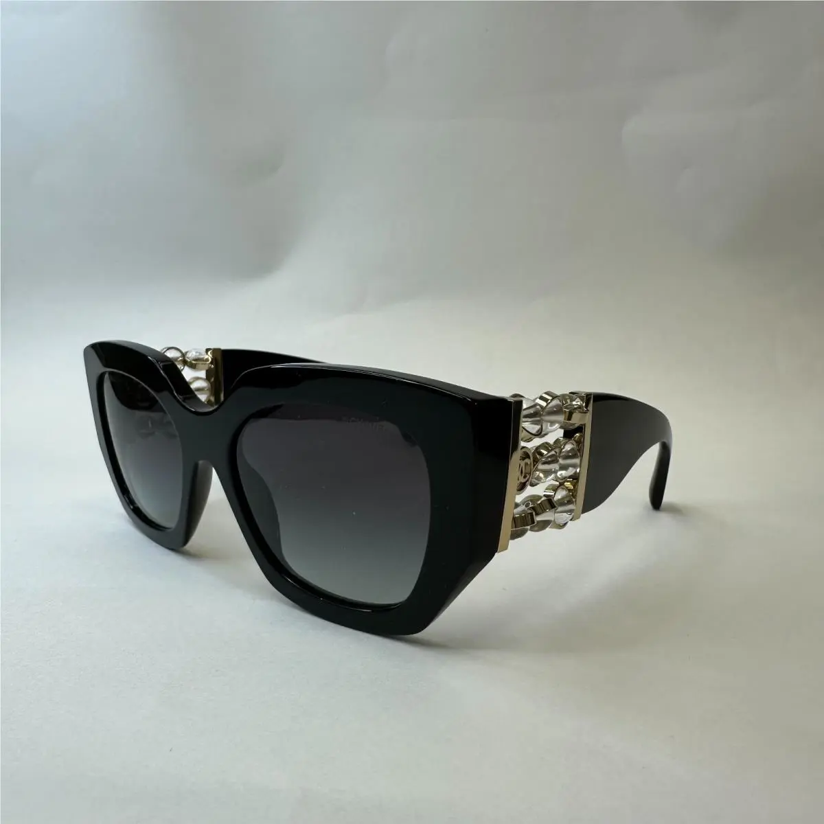 Chanel CH 5545 622/S6 54 Black W/gradient Grey Lenses