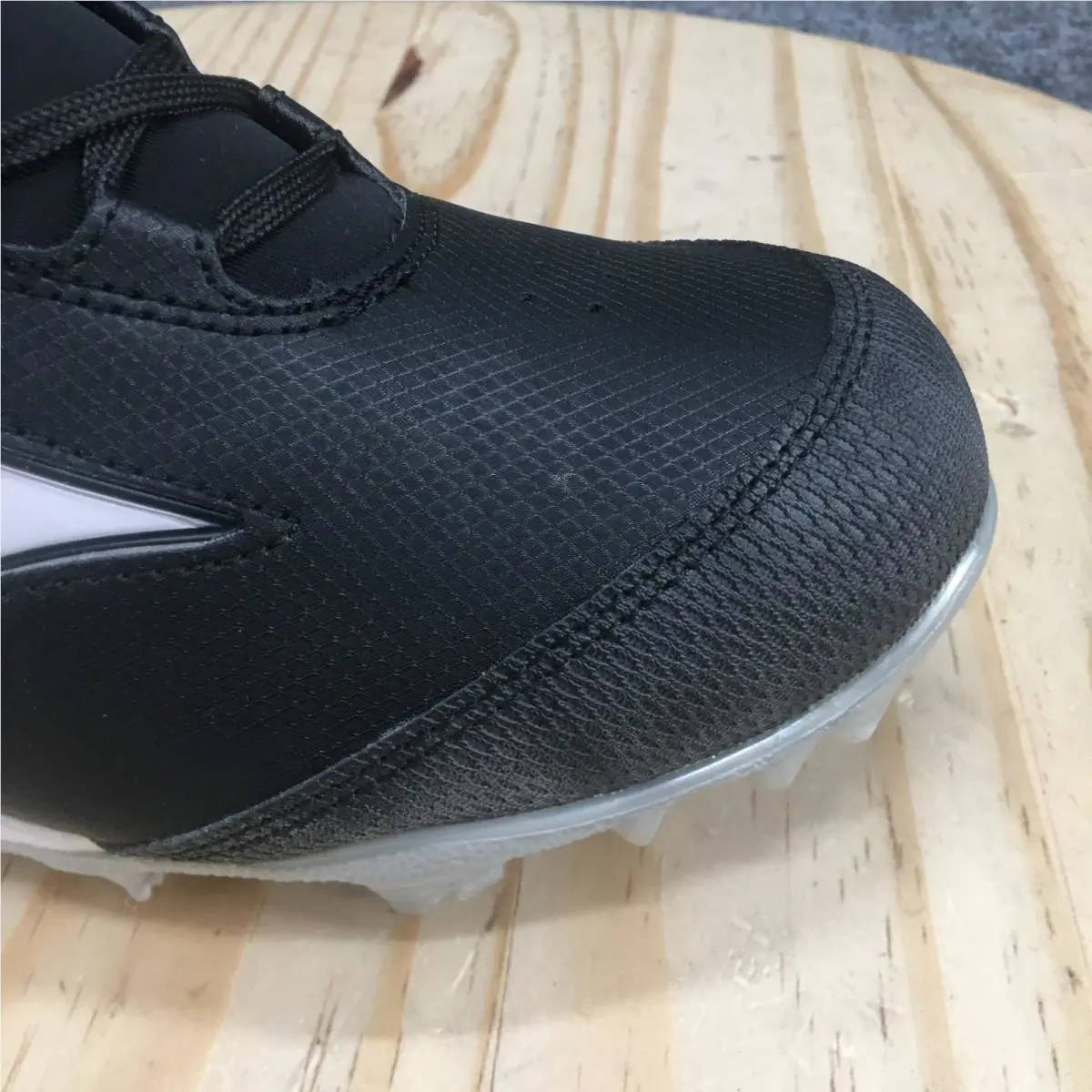 Mizuno shoes - Black 1