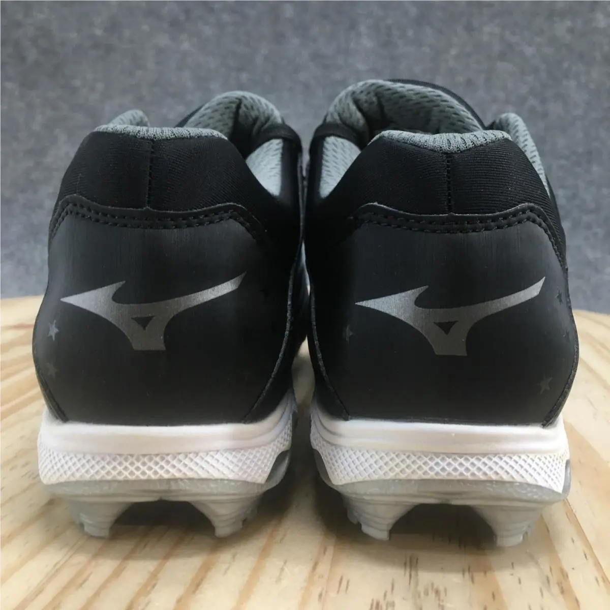 Mizuno shoes - Black 7