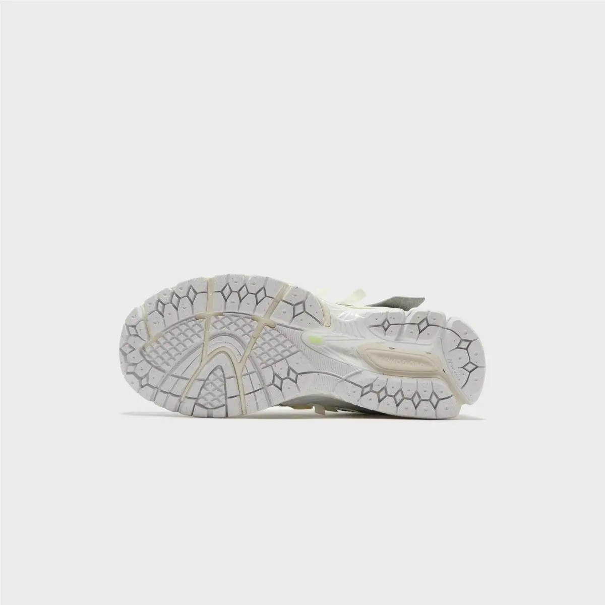 New Balance shoes - New Balance 1906A - U1906AE - White 3