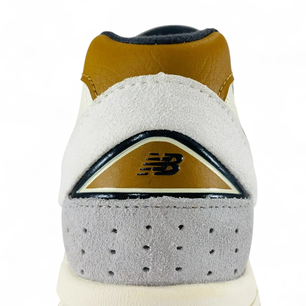 New Balance shoes - New Balance 2002R - M2002RQW - White 10