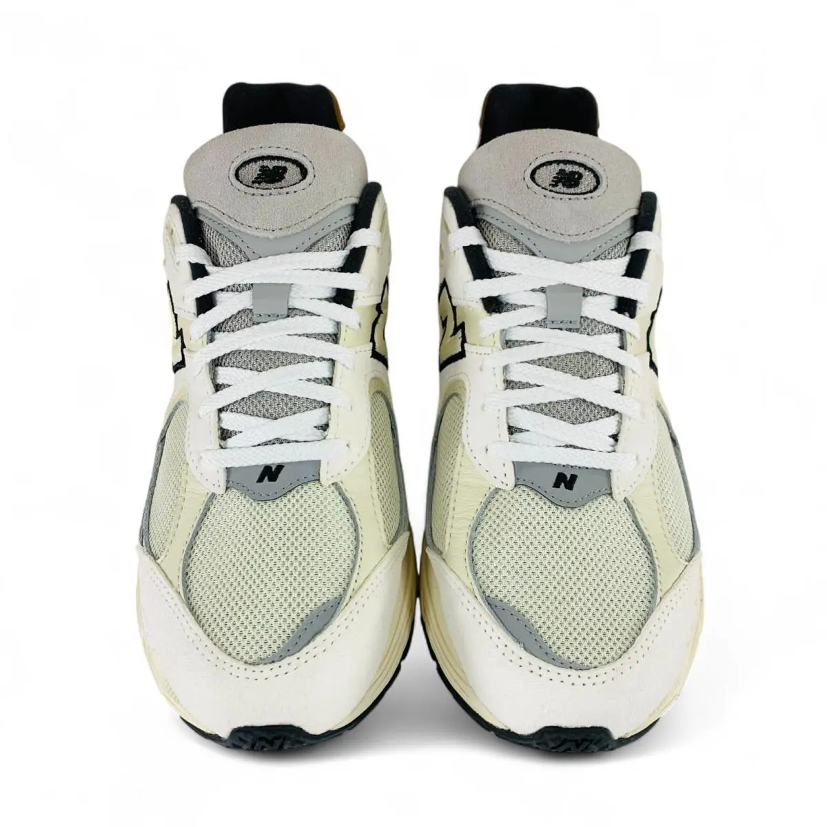 New Balance shoes - New Balance 2002R - M2002RQW - White 2