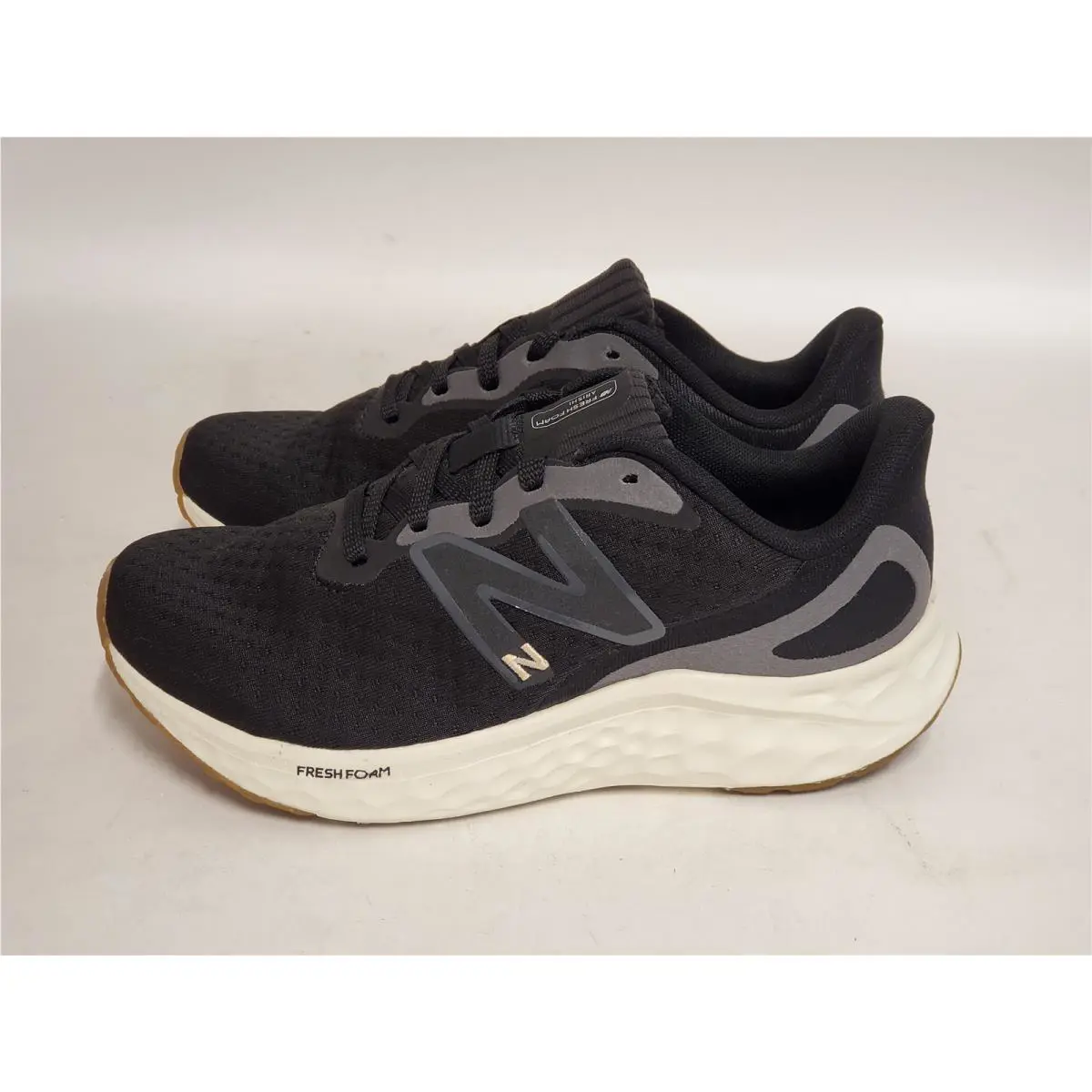 New Balance shoes - Black 4