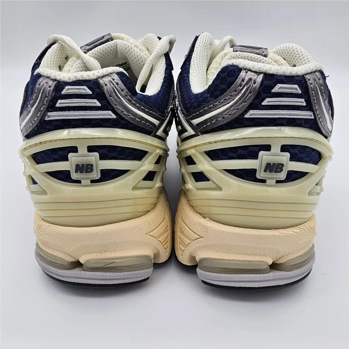 New Balance shoes - New Balance 1906R - 1906R - Silver Metallic 4