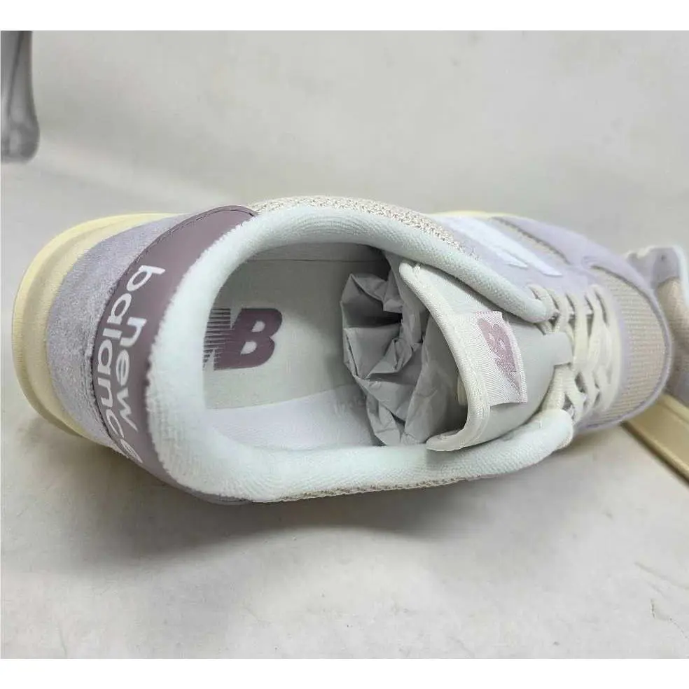 New Balance shoes - Purple 8
