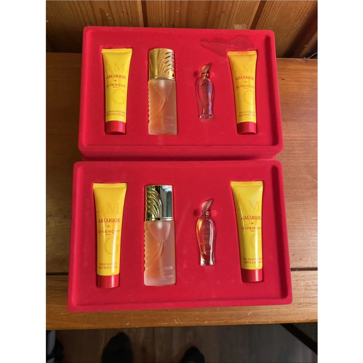 Extravagance Amarige De Givenchy Eau de Toilette 0.5 oz Mini Vintage Gift Set