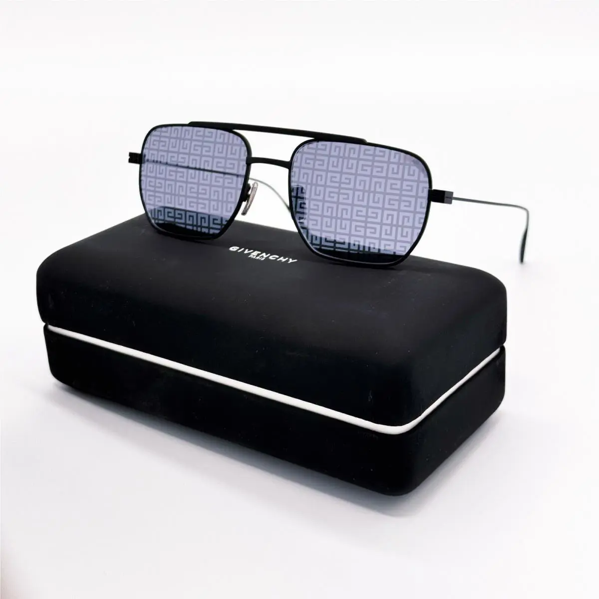 Givenchy GV40041U 02C Black Men Sunglasses Givenchy