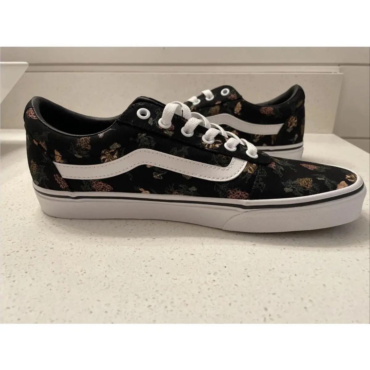 Vans shoes - Ward Garden - Ward Garden - Garden Floral Black White (UPC: 0196573496392) 8