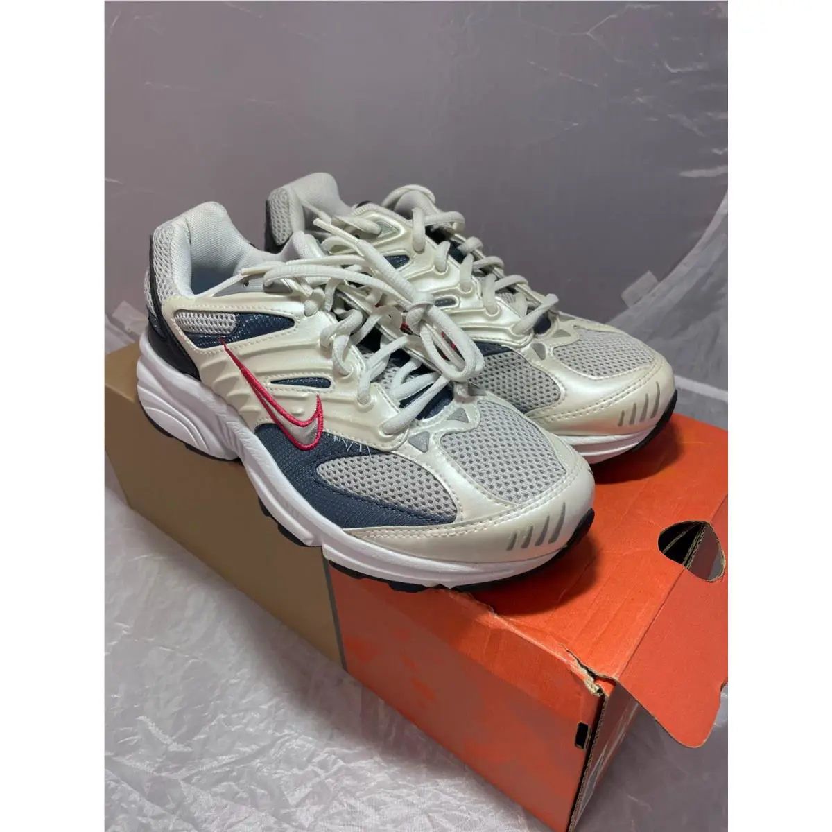Nike shoes - White 0