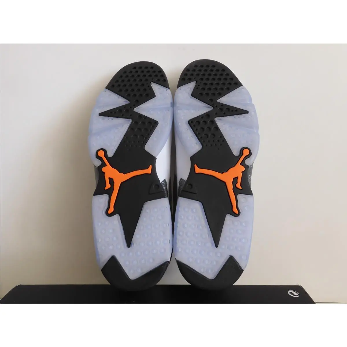 Nike shoes - Air Jordan 6 - Air - DZ4133-008 - Gray 21