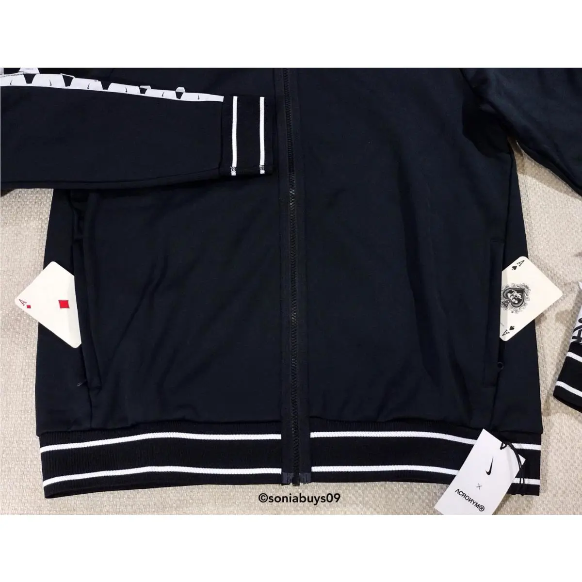 Nike clothing - Black/White 2
