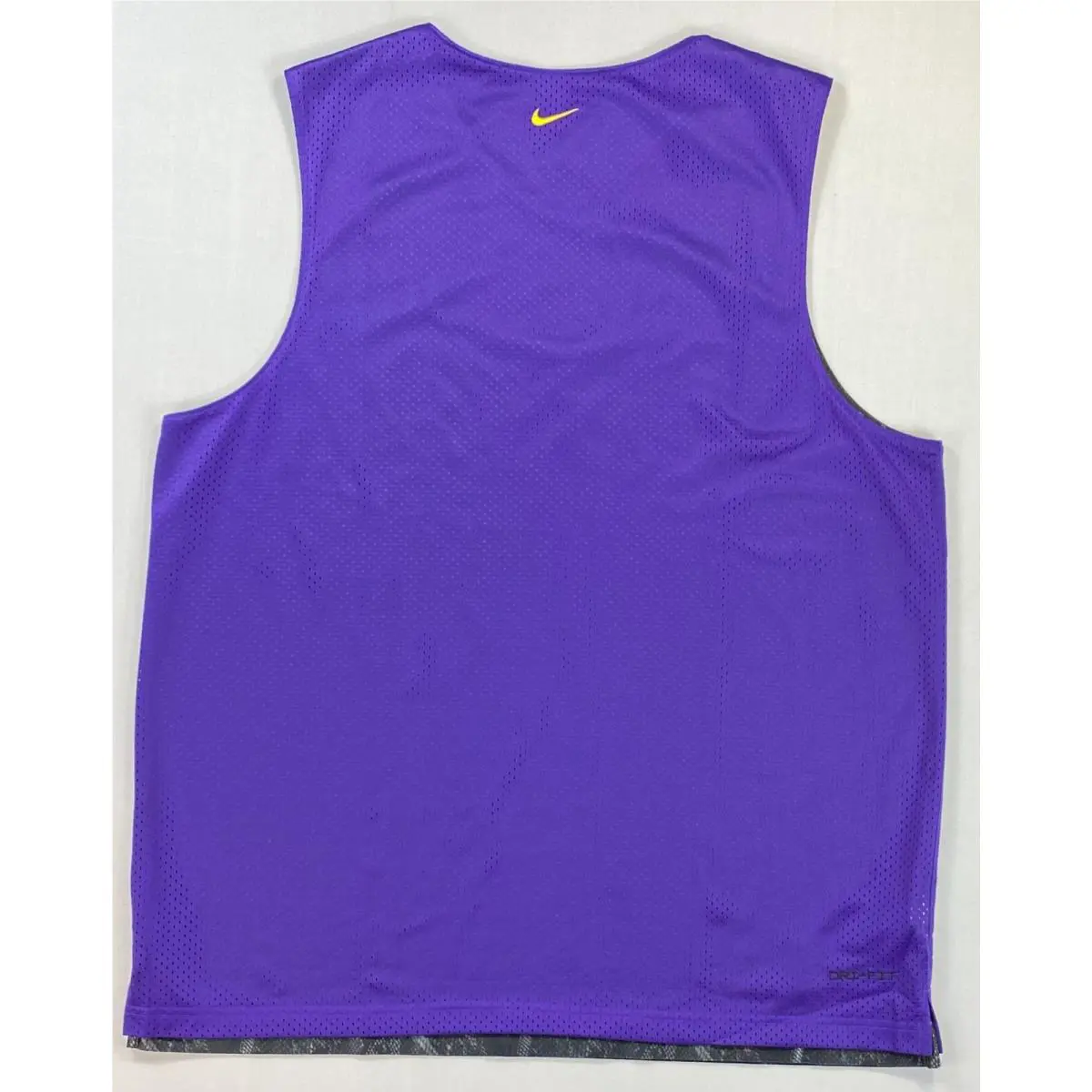 Nike clothing - Purple/Yellow/Black 010 7