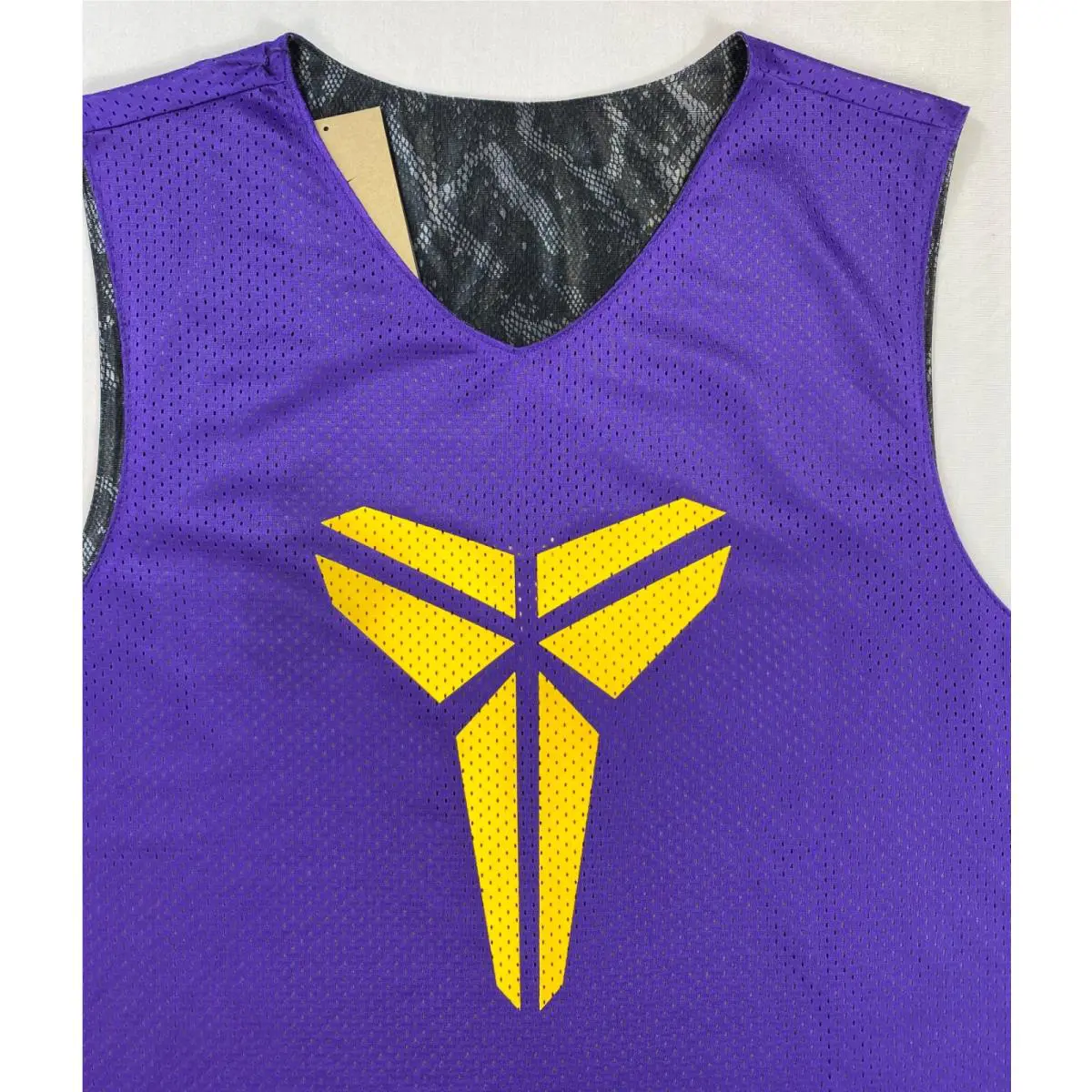 Nike clothing - Purple/Yellow/Black 010 3