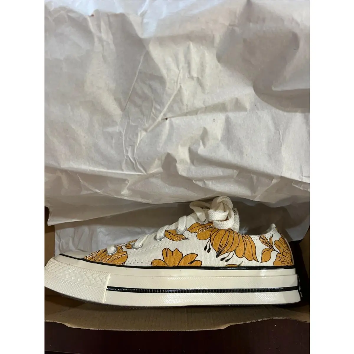 Converse shoes - Converse Chuck - Chuck - 568375C - EGRET/SUNFLOWER GOLD/BLACK 6