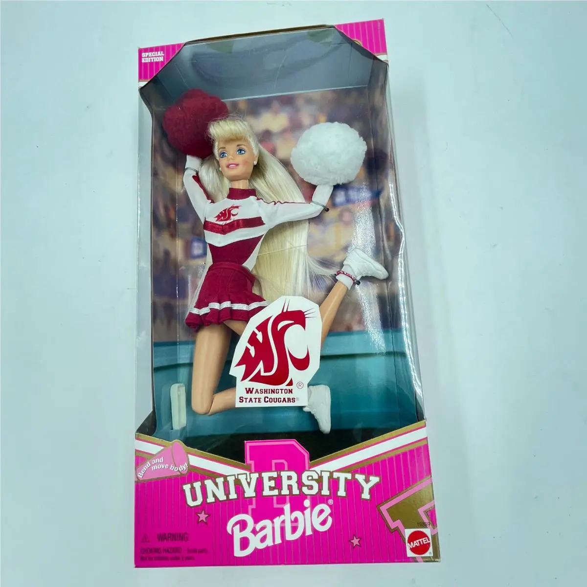 Mattel Barbie Doll Washington State University Cougars Cheerleader 19869 - Nrfb