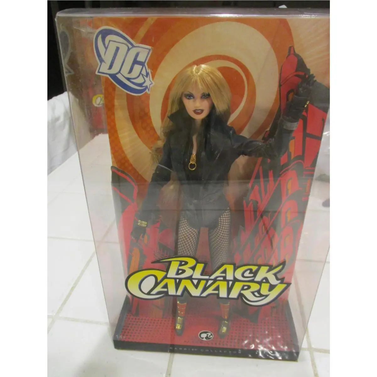 Black Canary Barbie 2008 DC Comics Doll Nrfb Mattel Black Label Edition. L9640