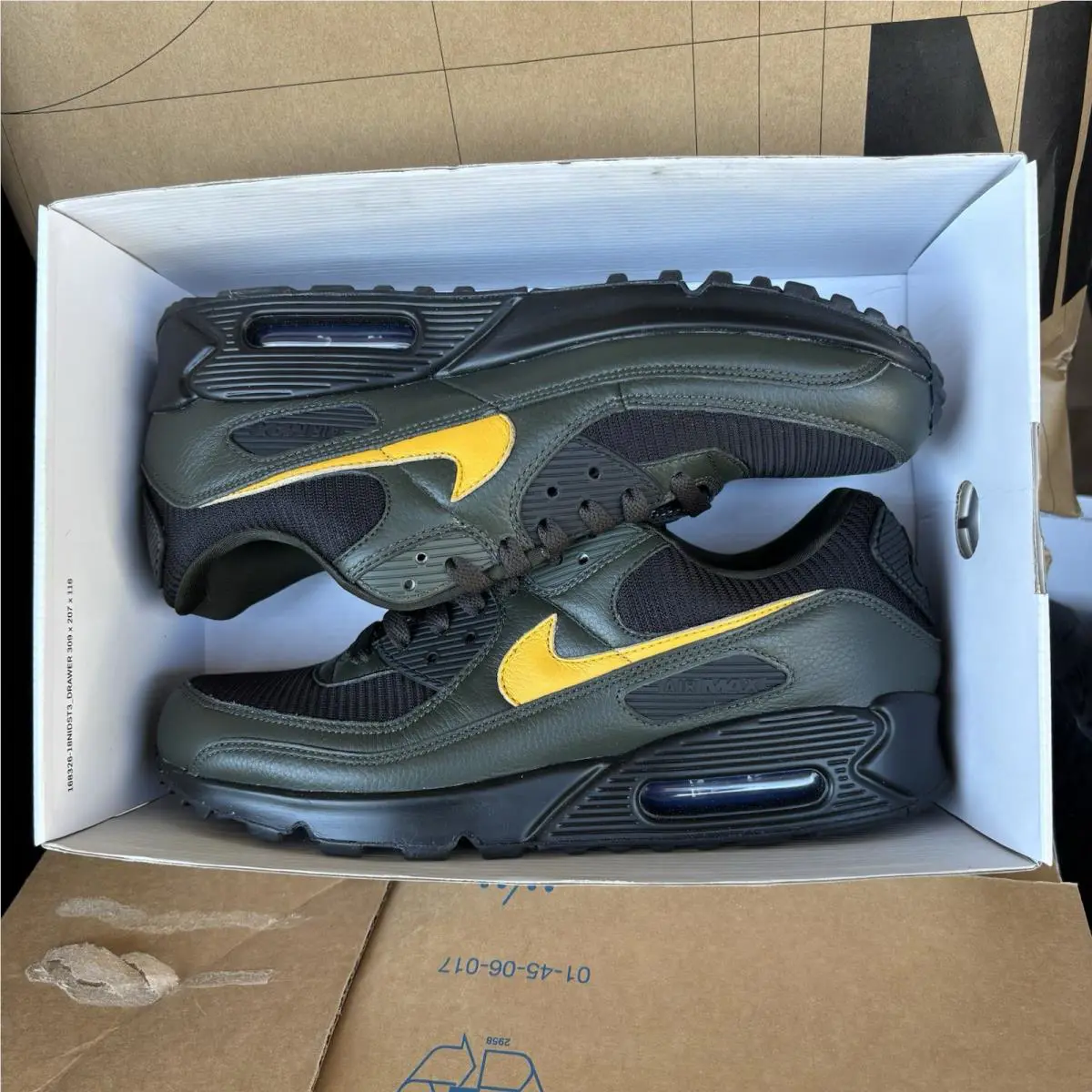 Nike shoes - Air Max 90 - Air Max - HQ3691 900 - White / Black-Grey (UPC: 198480000501) 6