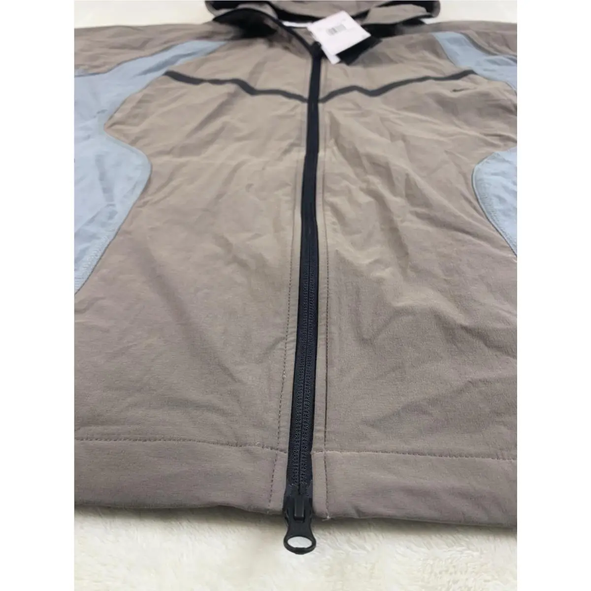 Nike clothing - IH8461 - IH8461 - Gray (UPC: 198481268825) 4