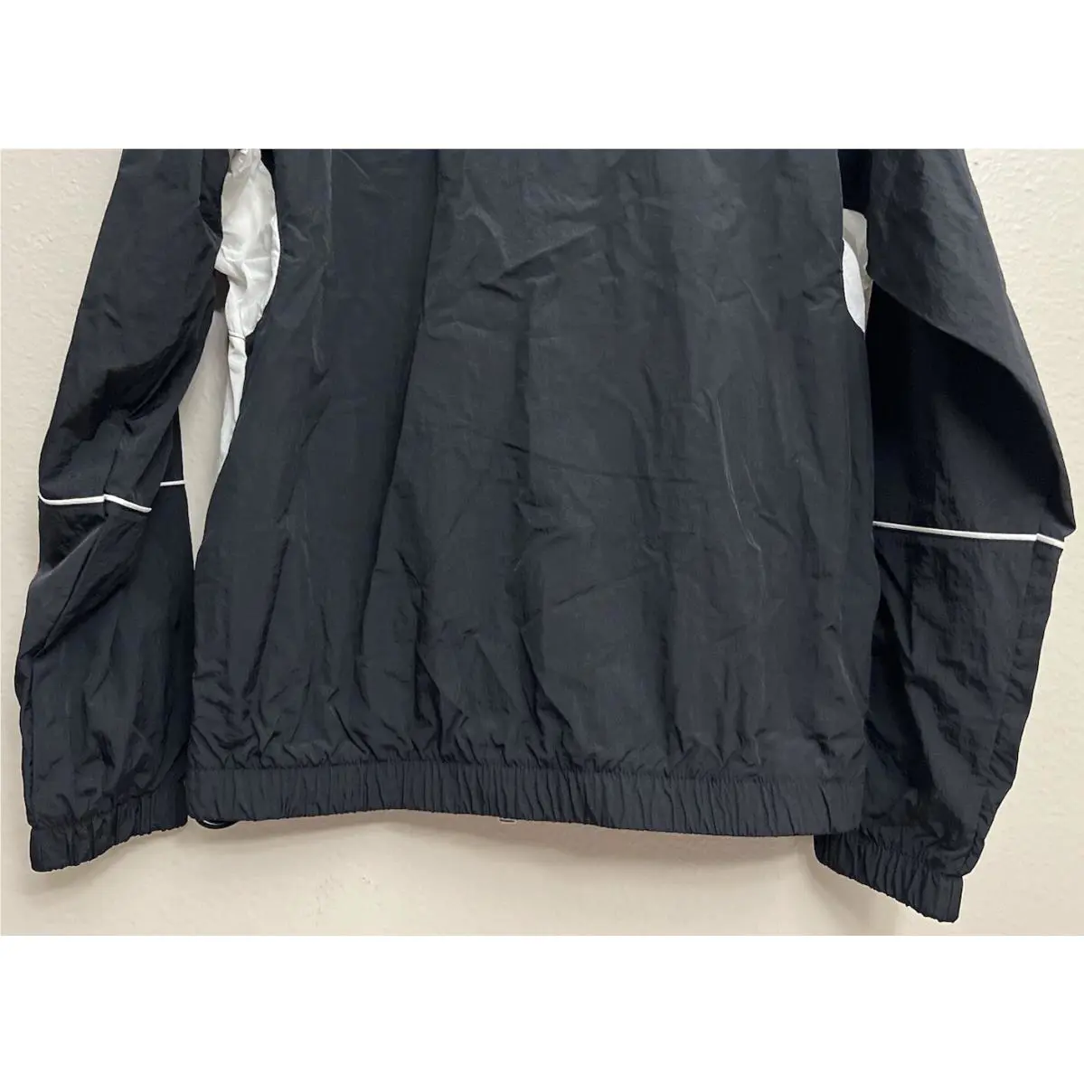 Nike clothing - Nike Air Jordan Essentials Warm Up Jacket - DV7624-010 - Black (UPC: 196155373066) 6