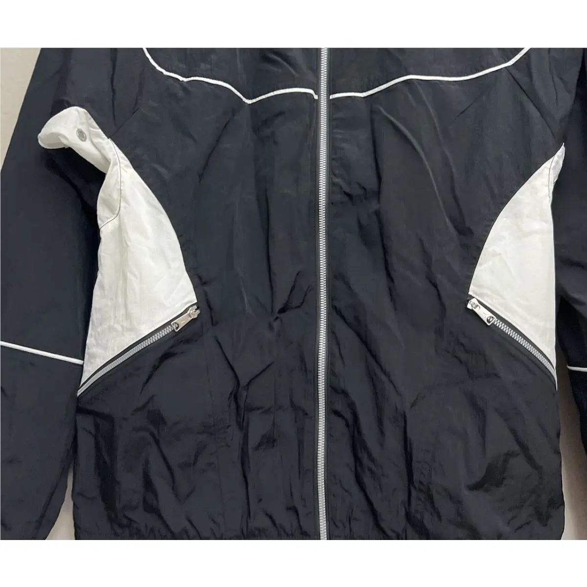 Nike clothing - Nike Air Jordan Essentials Warm Up Jacket - DV7624-010 - Black (UPC: 196155373066) 2