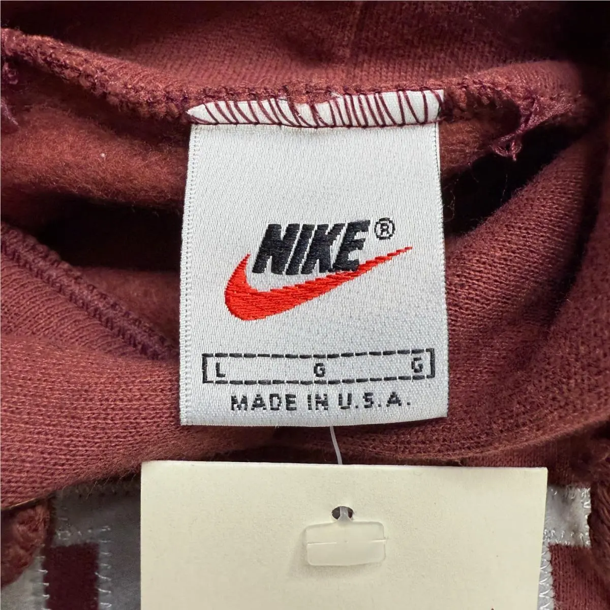 Nike clothing - Red 4