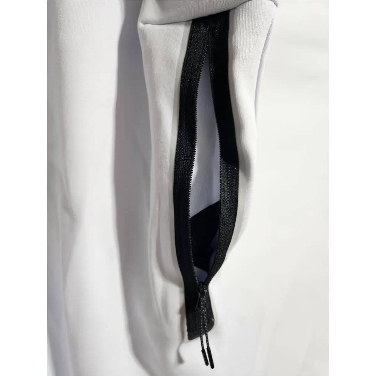 Nike clothing - White 1