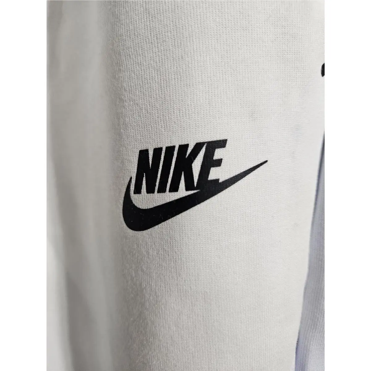 Nike clothing - White 3