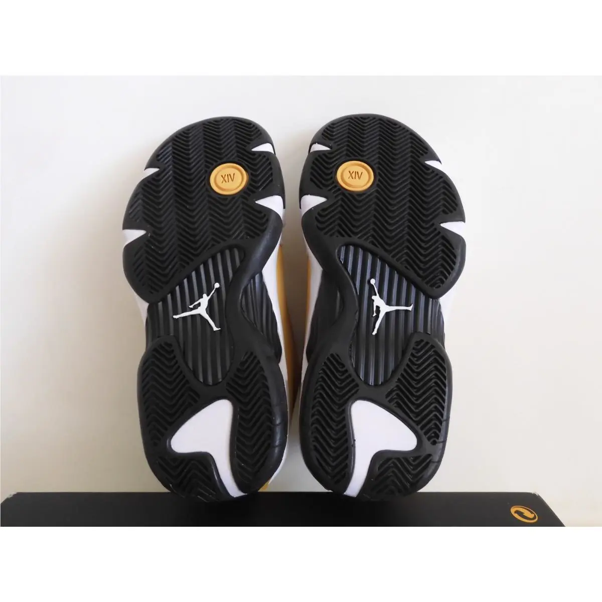 Nike shoes - Air Jordan 14 - Air - 487471-701 - Yellow (UPC: 196149232492) 5