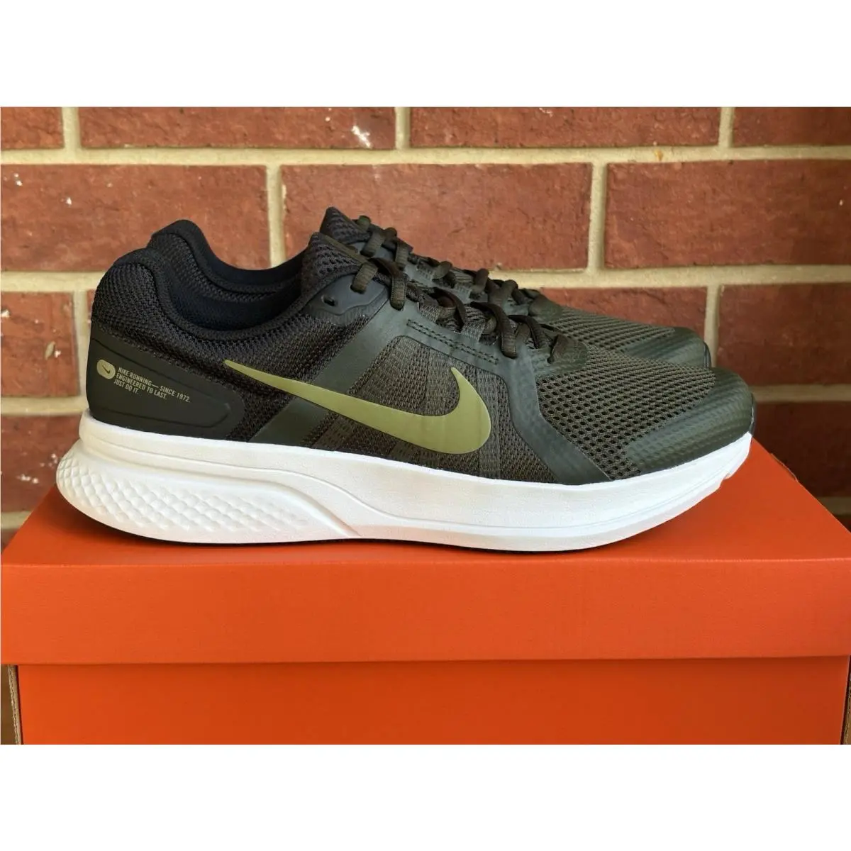 Nike Run Swift Sequoia Green Black Size 13 Mens Sneakers Shoes - Green