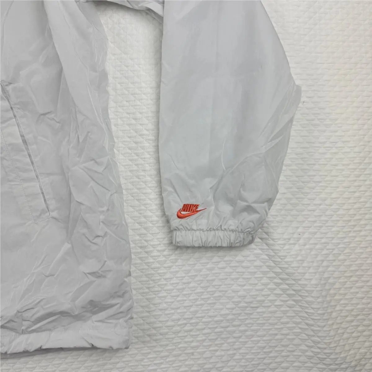 Nike clothing - Pale Gray (UPC: 197599907954) 2