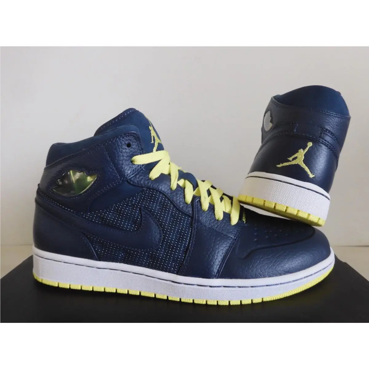 Nike shoes - Air Jordan 1 - Air - 555071-445 - Blue (UPC: 884751305078) 1