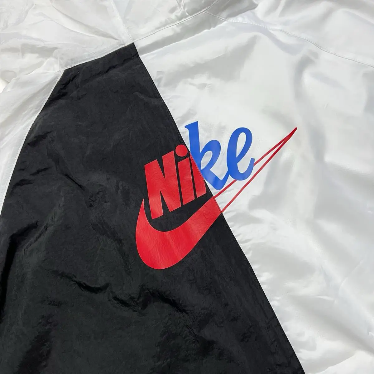 Nike clothing - Nike Sportswear - Sportswear - White/Black (UPC: 195242957936) 2