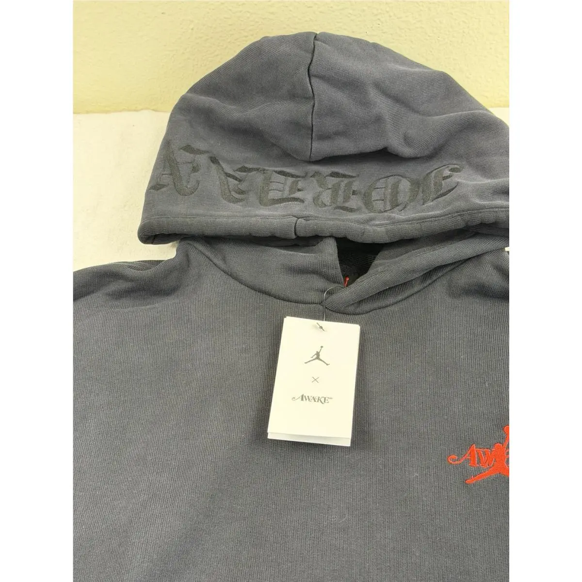 Nike clothing - Black (UPC: 0196976613235) 4