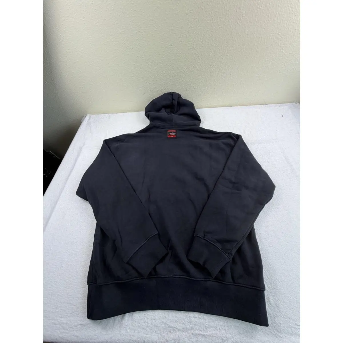 Nike clothing - Black (UPC: 0196976613235) 6